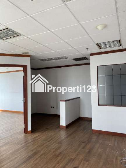 Disewakan Office Lantai 5 luas 65m2 di gedung wisma korindo daerah Pancoran Jakarta Selatan - 4