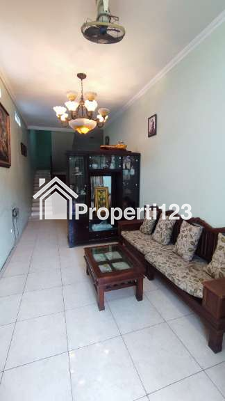 Rumah Nyaman 3 Lantai  Siap Sewa di Kayuringin Jaya, Bekasi Selatan - 3