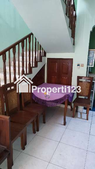 Rumah Nyaman 3 Lantai  Siap Sewa di Kayuringin Jaya, Bekasi Selatan - 4