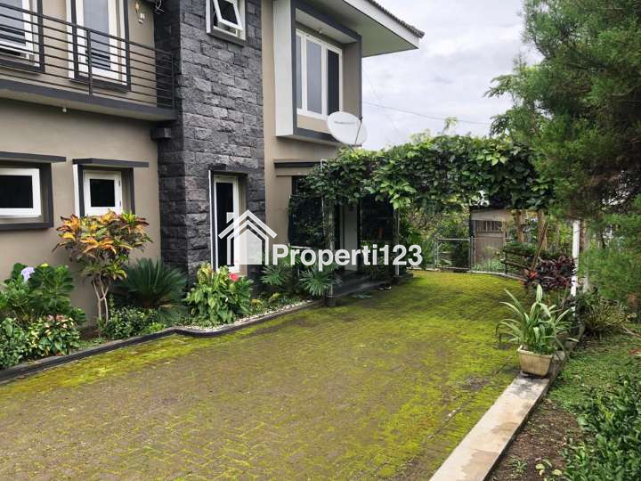 RUMAH VILLA HARGA MIRING TANAH SUPER LUAS FREE FURNISH DI BATU - 2
