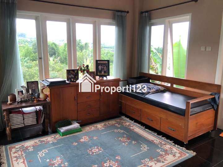 RUMAH VILLA HARGA MIRING TANAH SUPER LUAS FREE FURNISH DI BATU - 8