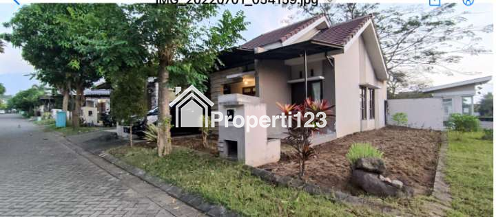 Rumah Minimalis Modern Villa Lawang - 3