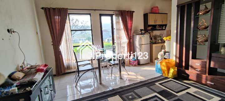 Rumah Minimalis Modern Villa Lawang - 9