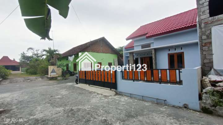 Rumah Strategis Jalan Godean km 8 Sleman DIY - Yogyakarta - 3