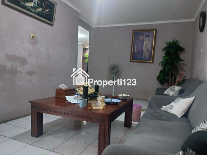 Rumah Dekat Stasiun Kereta Bekasi Di Wisma Asri 2 - 2