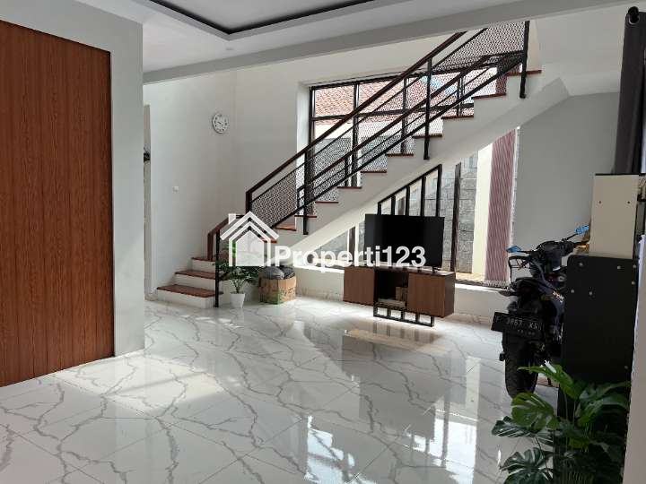 Rumah Hijau Asri dekat Puncak - 8