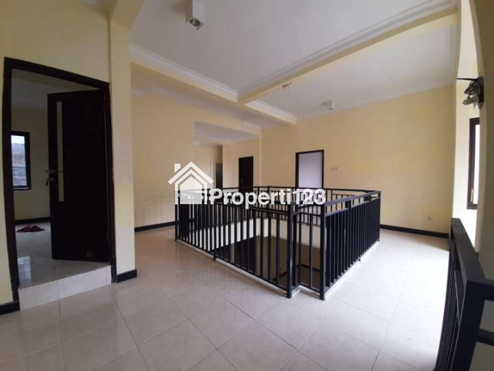 Dijual Villa Batu 4 Lantai Bisa Jadi Passive Income - 6
