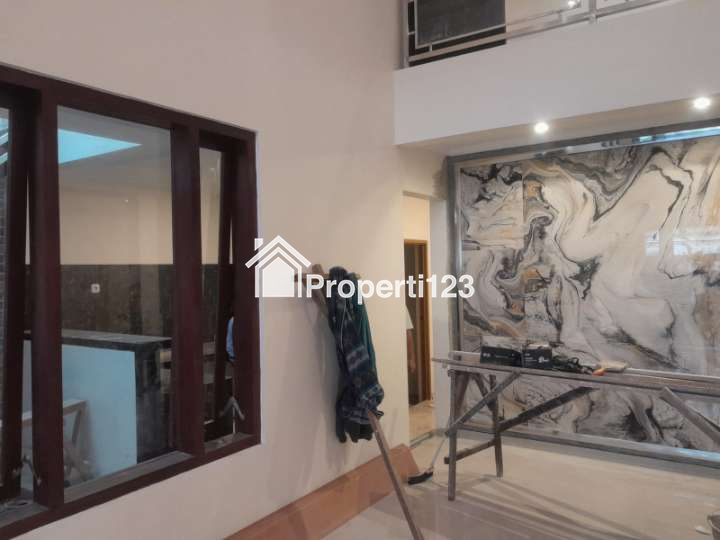 Rumah Baru 2 Lantai PBI Araya - 7