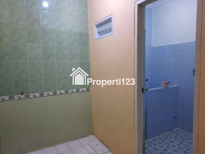 Rumah 3 Lantai Griya Shanta, Soehat Kota Malang - 2