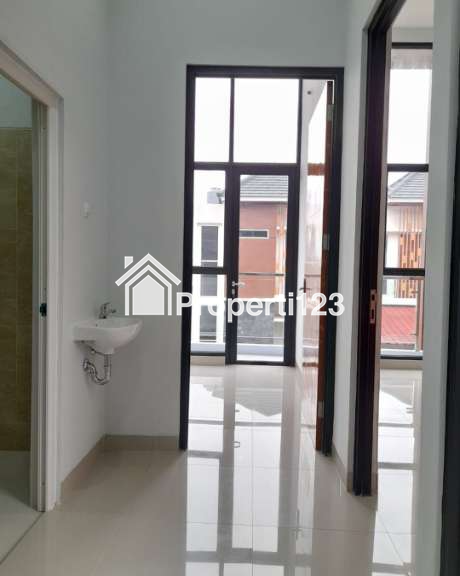 PERUMAHAN MURAH DAN MEWAH DI TANGERANG SELATAN THE ROYAL DAGO 2 PAMULANG - 7