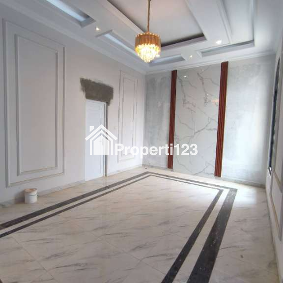 Rumah Cluster Rooftop di Kebagusan Jakarta Selatan - 4