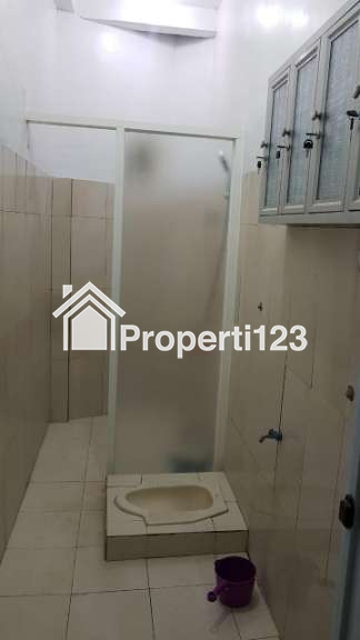 Rumah Kost Aktiv Dinoyo Dekat Kampus - 7
