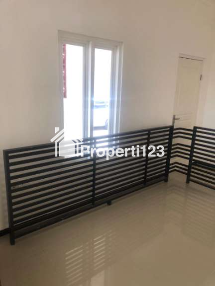 Rumah 2 Lantai Danau Limboto Sawojajar - 16