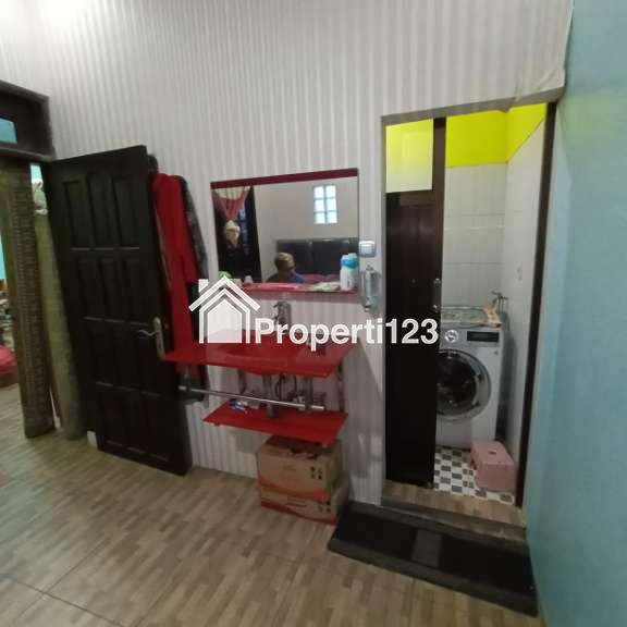 Rumah Siap Huni 2 Lantai Sawojajar - 2