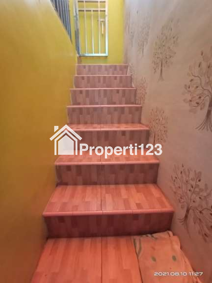 Rumah Siap Huni 2 Lantai Sawojajar - 5