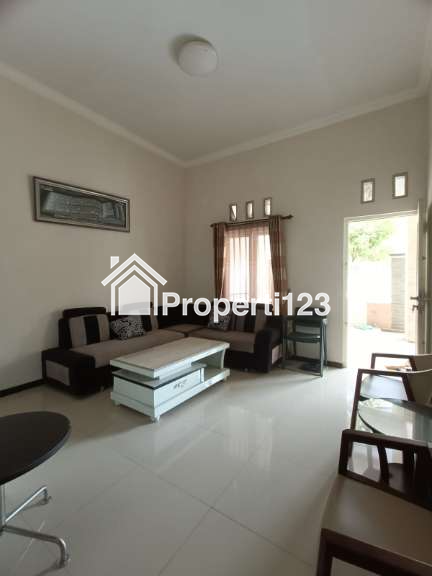 Rumah 2 Lantai Hook Ciliwung Malang - 2