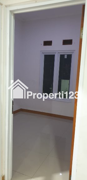 Rumah 2 Kamar Tidur di Margahayu Raya - 7