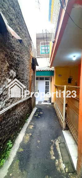 KOST-KOSTAN 12 KAMAR  DI SAMPING UNIVERSITAS WIDYATAMA BANDUNG - 10