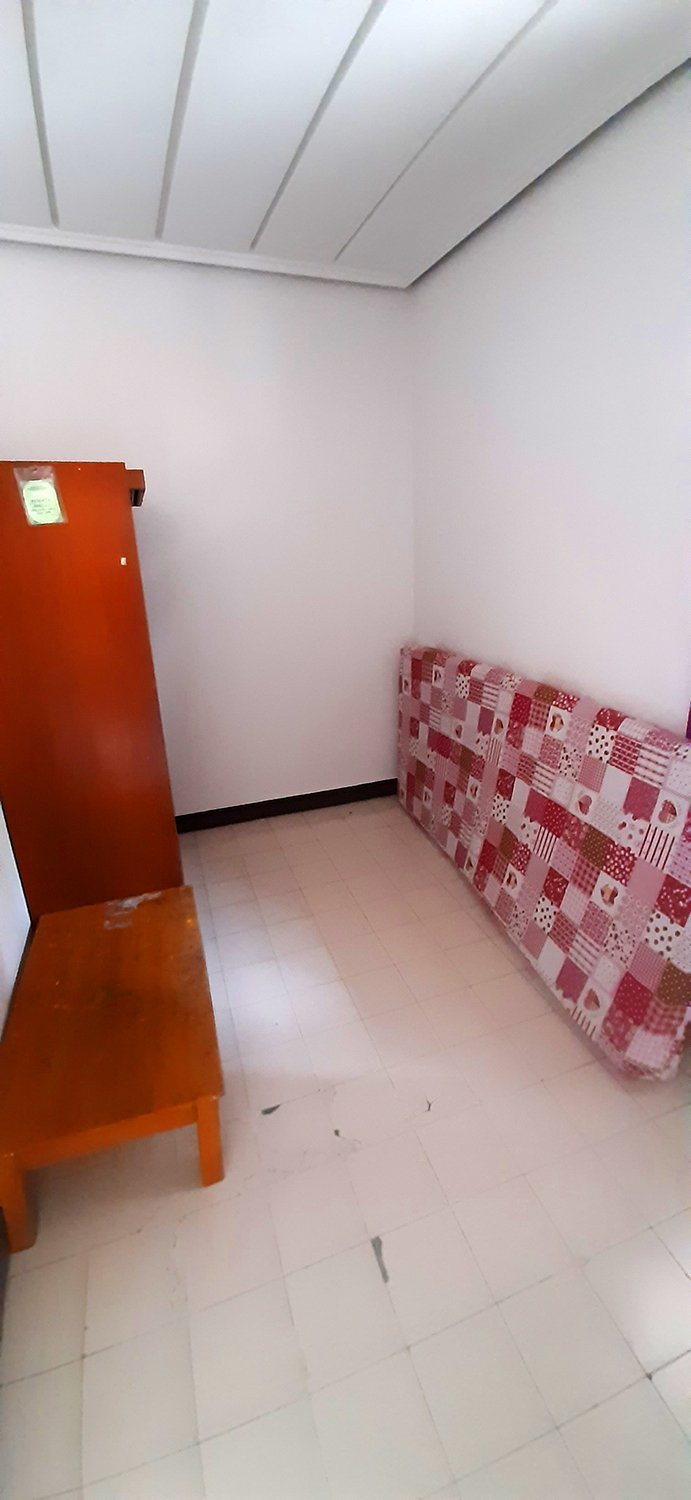 KOST-KOSTAN 12 KAMAR  DI SAMPING UNIVERSITAS WIDYATAMA BANDUNG - 2