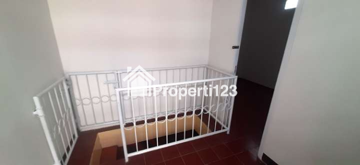 KOST-KOSTAN 12 KAMAR  DI SAMPING UNIVERSITAS WIDYATAMA BANDUNG - 8