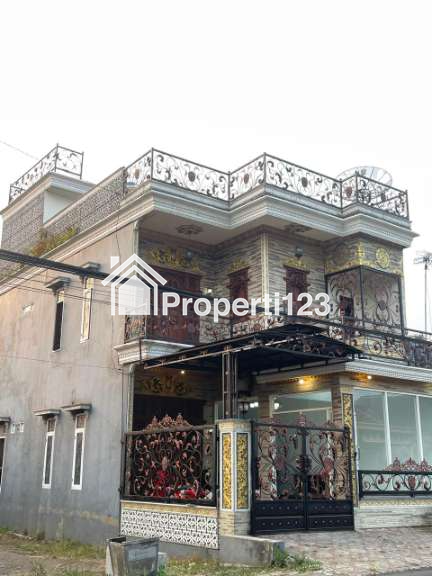 Rumah Mewah 3 Lantai Gondanglegi Malang - 2