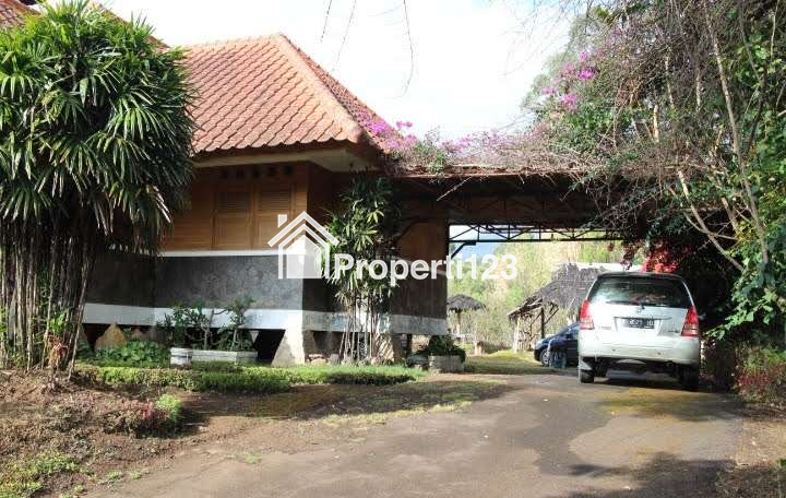 DIJUAL RUMAH & KEBUN LUAS : RUMAH MODEL PANGGUNG KOLONIAL BETAWI (SEMI VILLA), DIKAKI GUNUNG PAPANDAYAN, CISURUPAN, GARUT, JAWA BARAT - 17