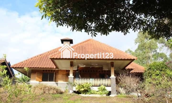 DIJUAL RUMAH & KEBUN LUAS : RUMAH MODEL PANGGUNG KOLONIAL BETAWI (SEMI VILLA), DIKAKI GUNUNG PAPANDAYAN, CISURUPAN, GARUT, JAWA BARAT - 1