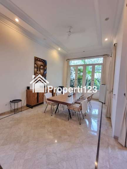 Rumah secondary terawat tanah luas siap huni di kemang selatan jakarta selatan - 5