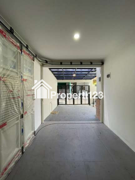 Brand new house dengan bangunan 3 lantai di kalibata jakarta selatan - 3