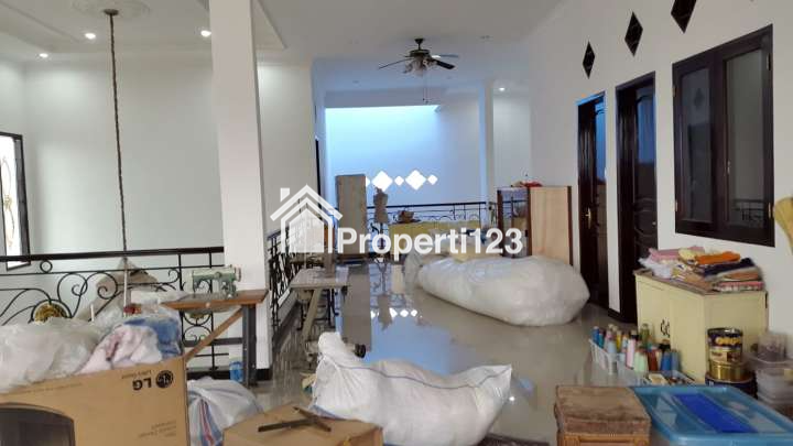 Hunian baru 2 lantai lokasi super strategis di otista jakarta timur - 4