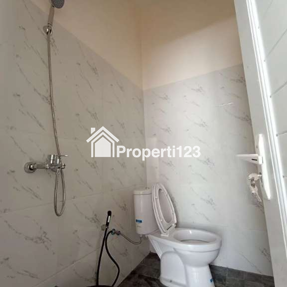 RUMAH 500 JUTAAN, DEKAT JALAN KALIURANG KM 10 - 6