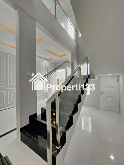brand new house dalam komplek bebas banjir duren sawit jakarta timur - 3