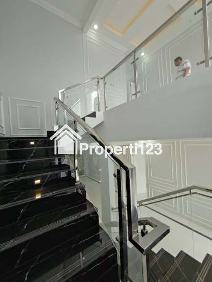 brand new house dalam komplek bebas banjir duren sawit jakarta timur - 4