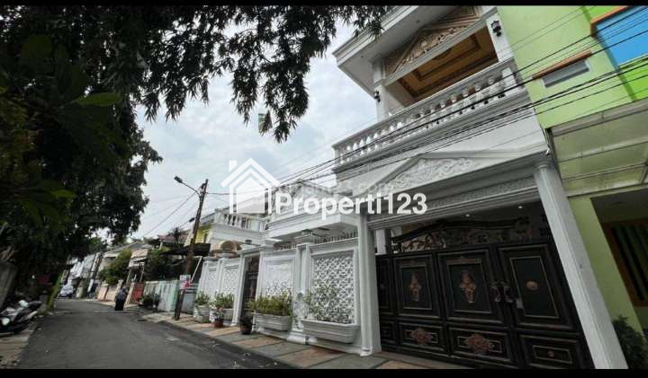 Rumah mewah siap huni di daerah strategis duren sawit - 2