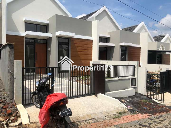 Rumah Murah di Komplek Perumahan Elit Kota Malang Dekat Exit Toll Madyopuro - 4