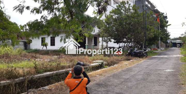 RUMAH CANTIK 2 LANTAI DI PALAGAN AKSES MUDAH - 4