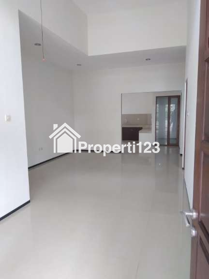 Rumah  Baru Minimalis Siap Huni Sawojajar - 2