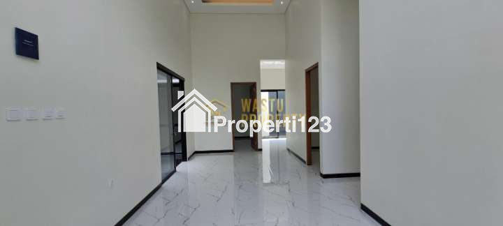 RUMAH DESAIN MEWAH, TANAH LUAS DI NGAGLIK, SLEMAN - 2