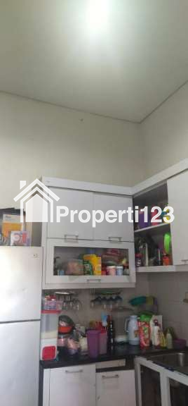 Rumah Semi Furnished Istimewa Siap Huni Lokasi Mulyosari Tengah Surabaya - 14