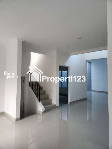 Dijual Cepat Rumah Cantik Siap Huni Legenda Wisata Cibubur Limited - 3
