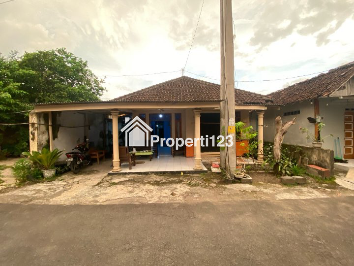 Dijual Rumah area Prambanan BU - 1