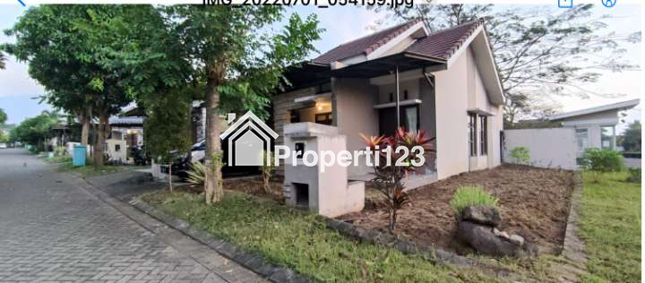 Rumah hook modern di lawang malang - 6