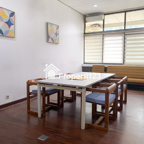 Disewakan Ruang Kantor Plaza Bisnis Kemang, Jakarta Selatan - 3