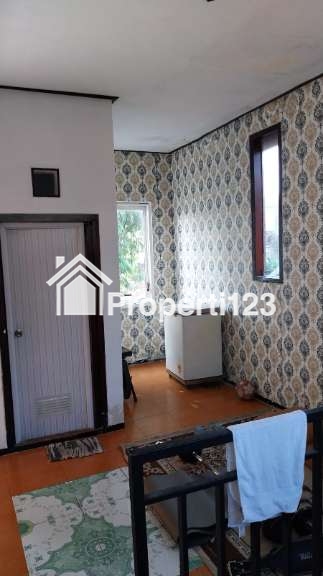 Rumah 2 Lantai Bantaran Siap Huni - 8