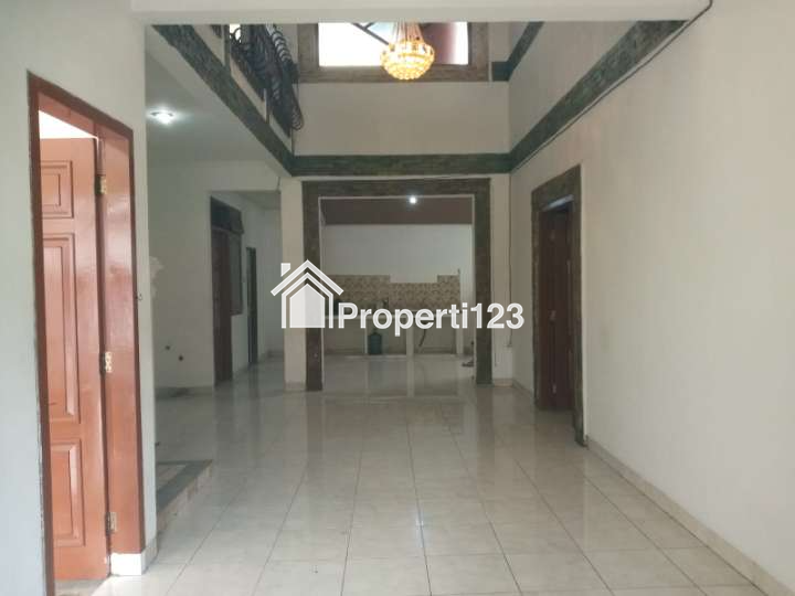 Rumah Mewah Siap Huni Dalam Komplek Jatimakmur Pondokgede - 2