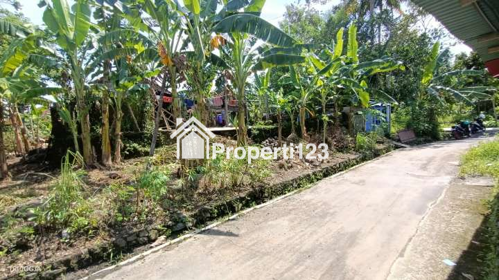 DiJual Tanah Strategis 300 Meter dari Jalan Godean - Seyegan, Sleman Yogyakarta - Jogja - 3