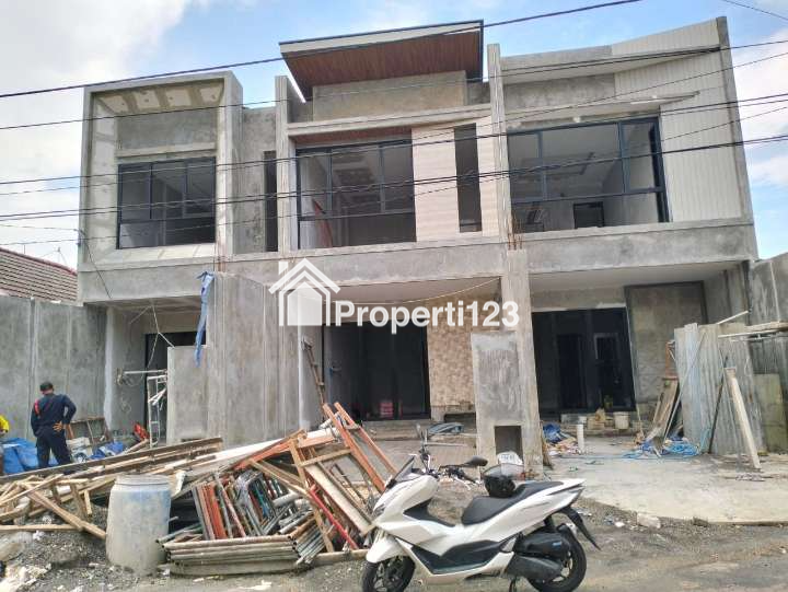 Perumahan Nirwana Eksekutif Rungkut Surabaya Timur - Rumah Baru Gress (On Progress Finishing) - 4