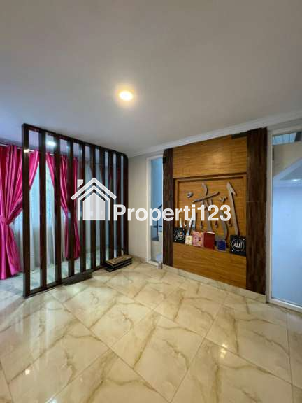 Rumah Private Pool Lenteng Agung  Jakarta Selatan - 18
