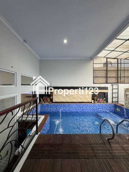 Rumah Private Pool Lenteng Agung  Jakarta Selatan - 8