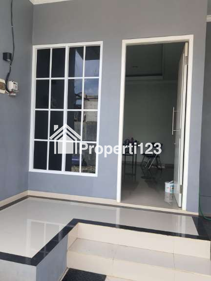 Rumah sangat strategis di Jl Raya Hankam Jatiwarna Bekasi - 2